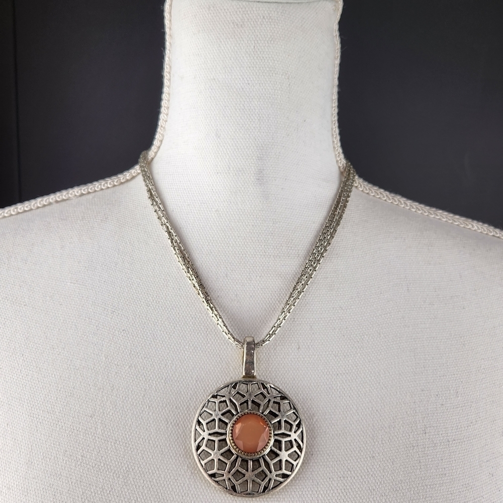 Premier Designs Interchangeable Pendant Necklace